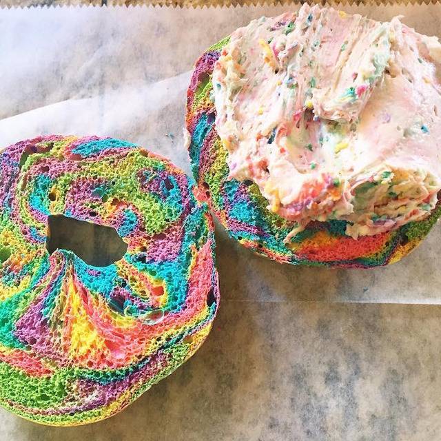 뉴욕에 파는 레인보우 베이글 | 인스티즈