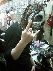 사람들의 시선을붙잡기위해 방독면을 썼던팀 | 인스티즈