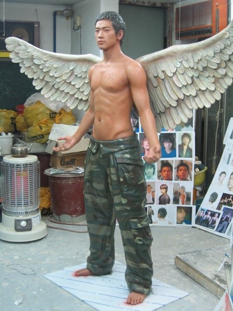 잘만든 연예인 조각상 | 인스티즈