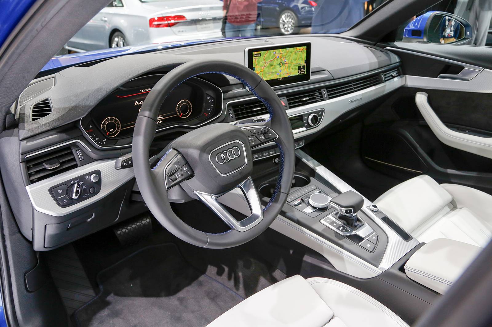 아우디 신형 A4 올로드 콰트로 | 인스티즈