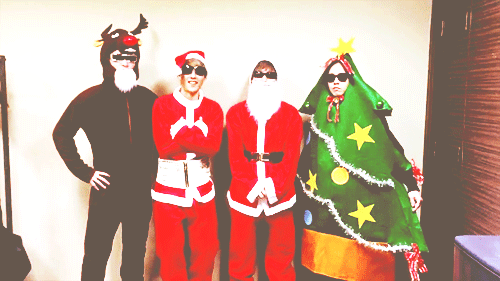 사람들의 시선을붙잡기위해 방독면을 썼던팀 | 인스티즈