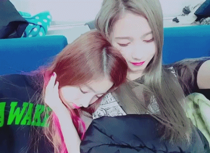 [트와이스] 멤버중 유독 심한 모모 버릇 | 인스티즈