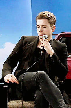 손가락하트하는 미국인들 | 인스티즈