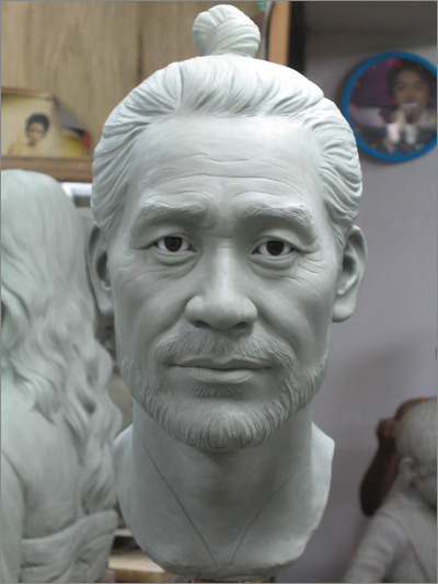 잘만든 연예인 조각상 | 인스티즈