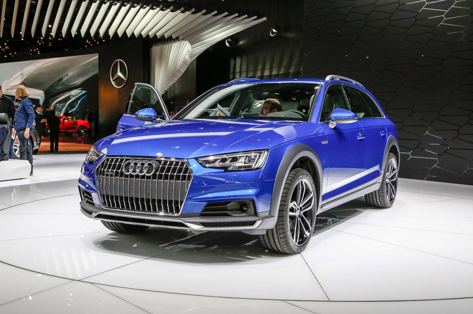 아우디 신형 A4 올로드 콰트로 | 인스티즈