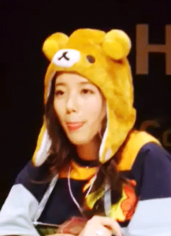 팬들 만날 때 수지 | 인스티즈