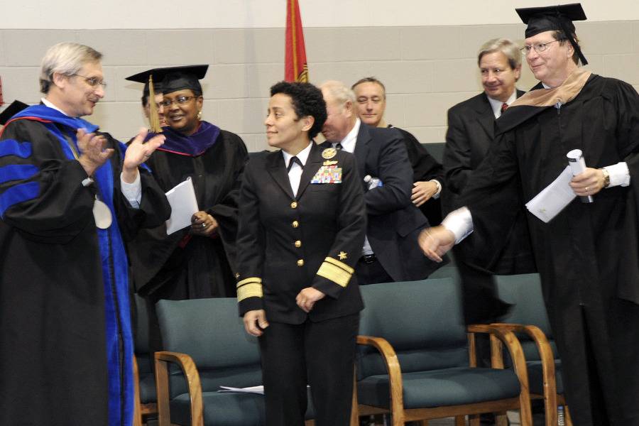 미국 해군 역사상 여성 4성 장군 탄생 | 인스티즈