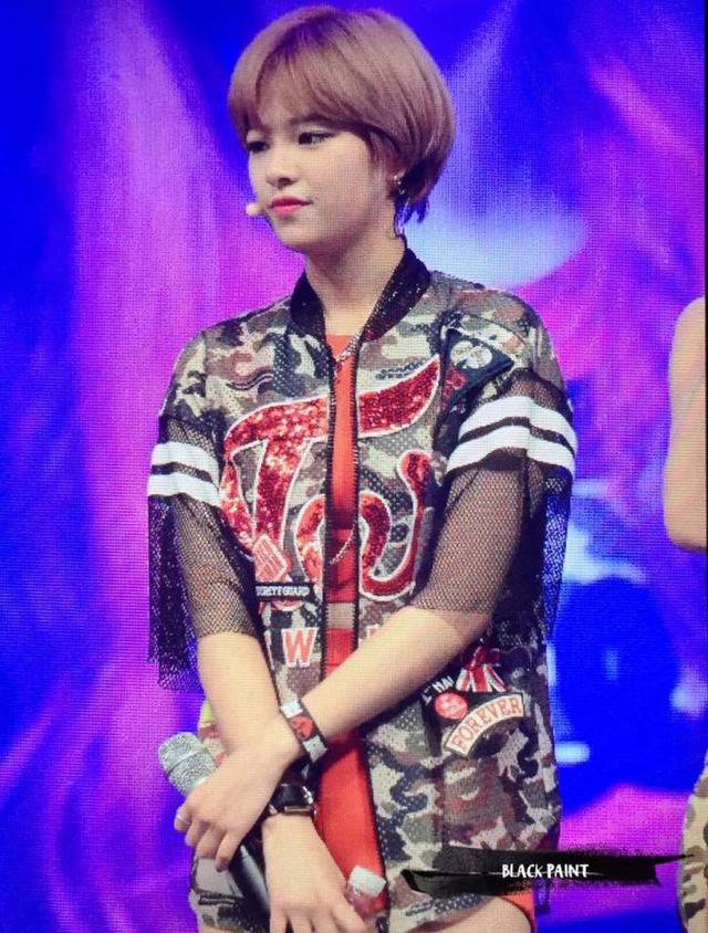 실물이 더 예쁜 멤버로 꼽히는 트와이스 멤버.jpg | 인스티즈