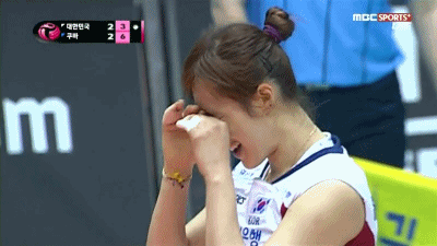 식빵을 좋아하는 처자들.gif | 인스티즈