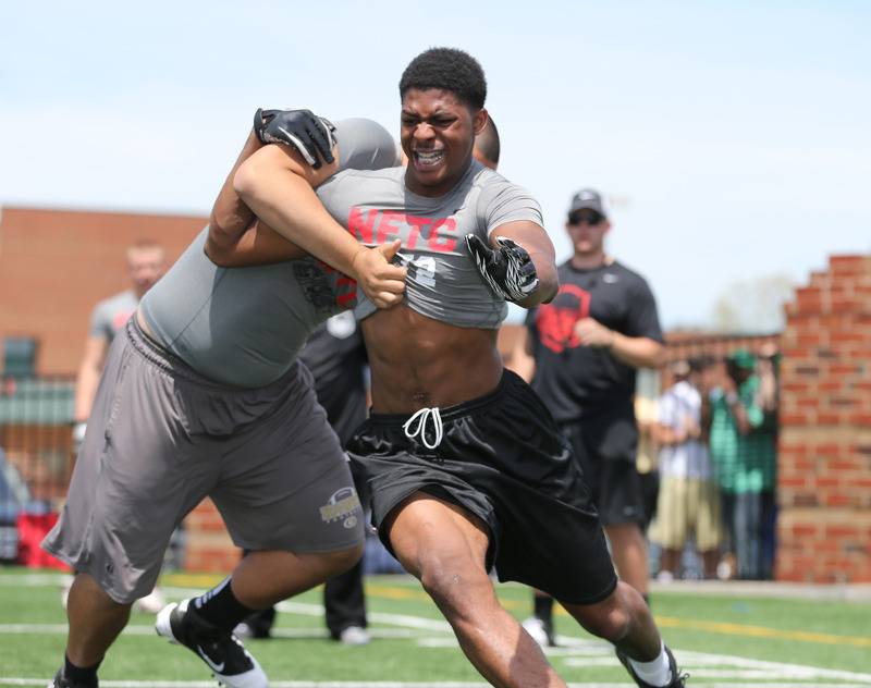 운동 잘하는 미국 고딩들이 모이는 곳.jpg | 인스티즈