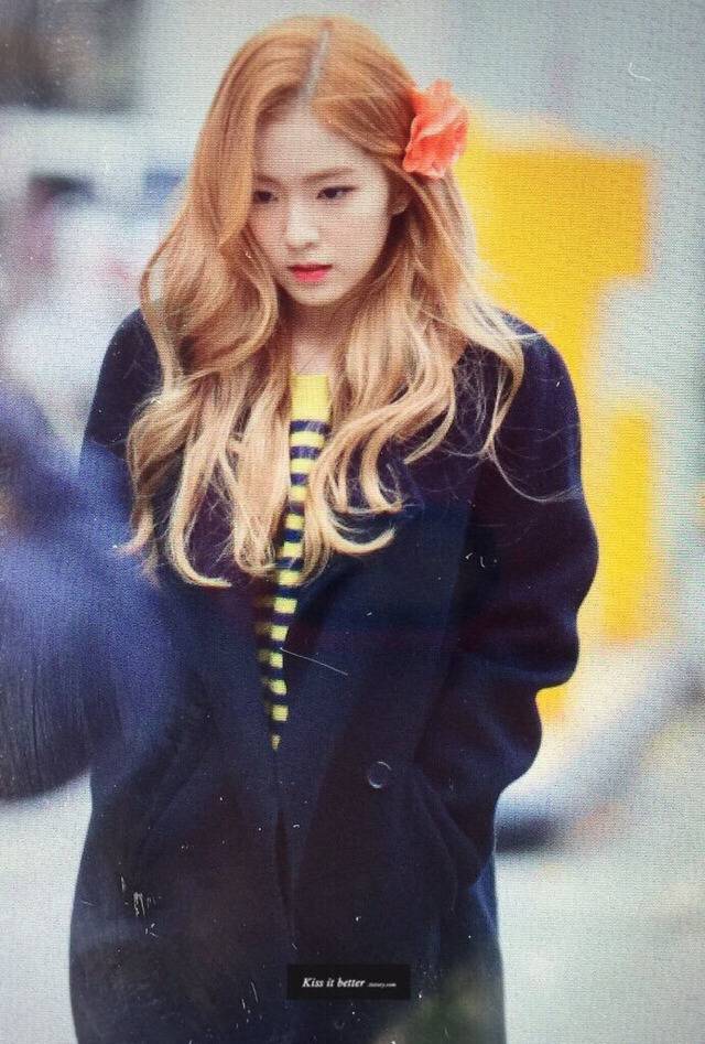 오늘자 아이린 뮤뱅 출근길 (프리뷰) | 인스티즈