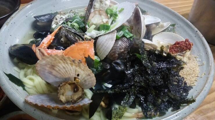 김해에 흔한 해물칼국수 | 인스티즈