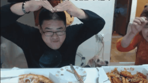 아프리카 방송하시는 현기증 형님.gif | 인스티즈