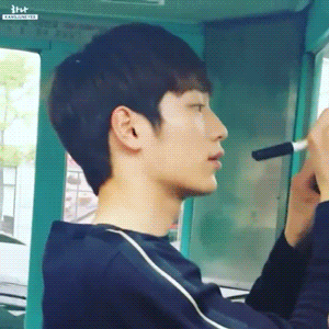 대학가면 흔히 볼수있는 선배들의 눈빛 | 인스티즈