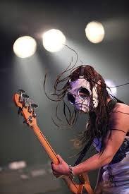 사람들의 시선을붙잡기위해 방독면을 썼던팀 | 인스티즈