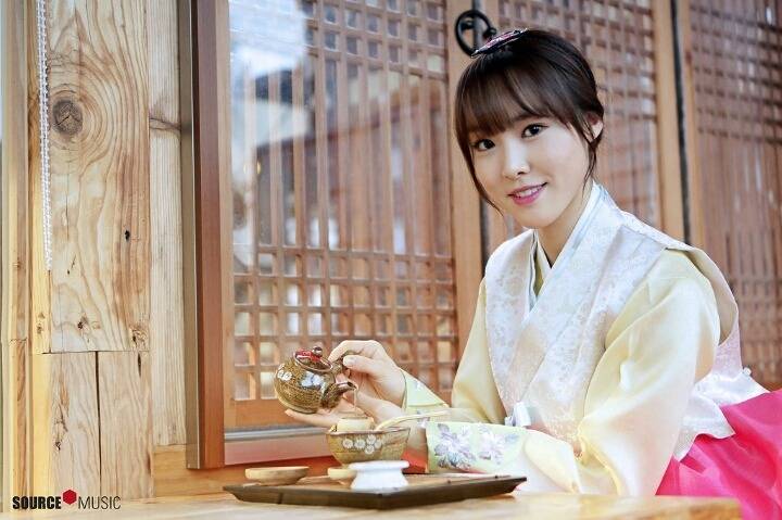 여자친구 설날 맞이 한복 짤 | 인스티즈