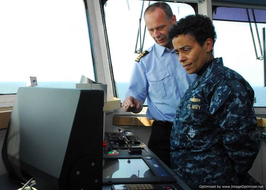 미국 해군 역사상 여성 4성 장군 탄생 | 인스티즈