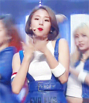 어깨미인 채영.gif | 인스티즈