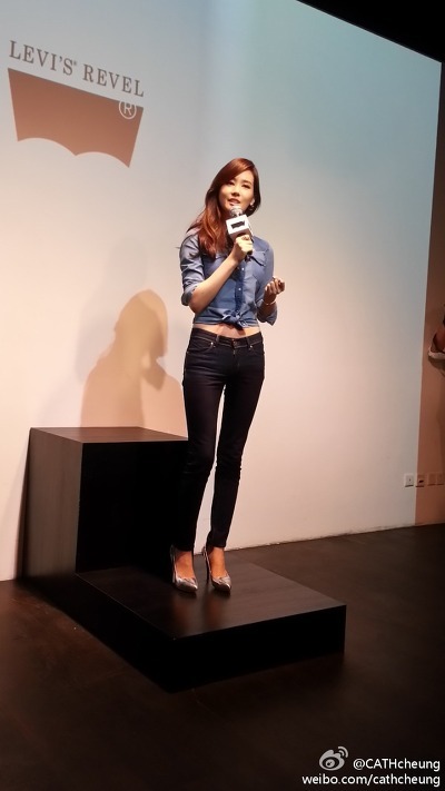 청바지가 잘 어울리는 여자들은 이쁘다 | 인스티즈