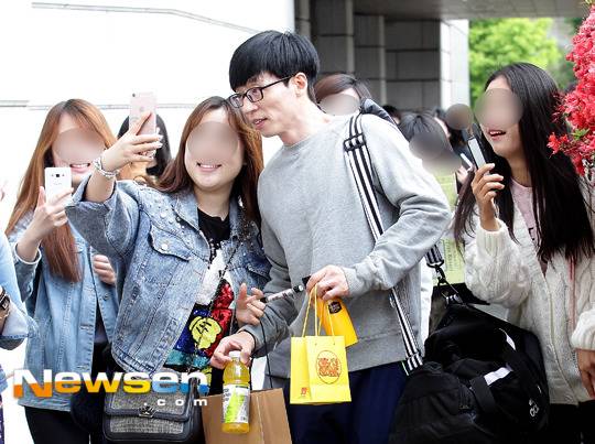 오늘자 유재석 해피투게더 출근길 .jpg | 인스티즈