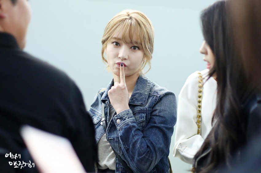 160317 오늘(3월 17일)자 홍콩 출국하는 초아 (사진&움짤/살 많이 빠짐).gif | 인스티즈