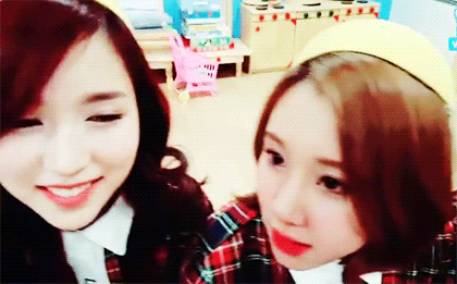 트와이스 채영 덕후.gif | 인스티즈