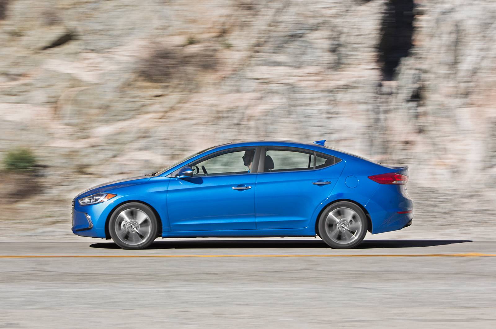 현대 아반떼 | 인스티즈