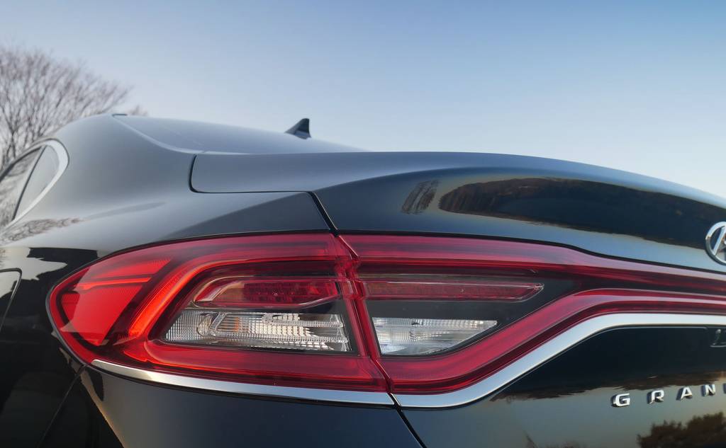 현대 신형 엑센트 vs 아반떼 vs 쏘나타 vs 그랜져 디자인 대결 [데이터주의] | 인스티즈