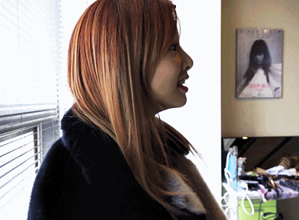 장난치는 솔지와 하니.gif | 인스티즈