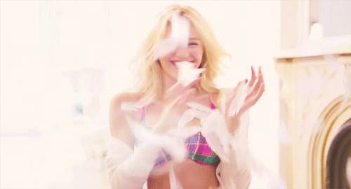 보는 사람까지 웃게 만드는 미소를 가진 사람들. gif | 인스티즈