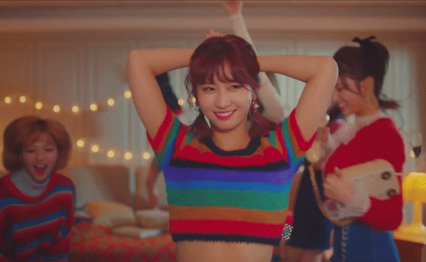 트와이스 Merry & Happy 움짤 | 인스티즈