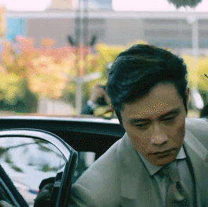 한국영화계에서 둘을 빼놓으면 서운할 이병헌 vs 황정민 연기력중 누가더 인상깊을까요?.gif | 인스티즈