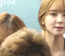 160317 오늘(3월 17일)자 홍콩 출국하는 초아 (사진&움짤/살 많이 빠짐).gif | 인스티즈