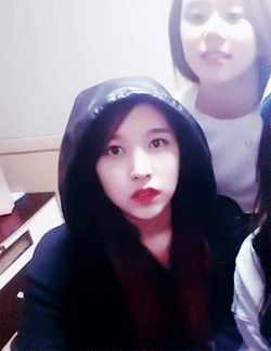 트와이스 채영 덕후.gif | 인스티즈