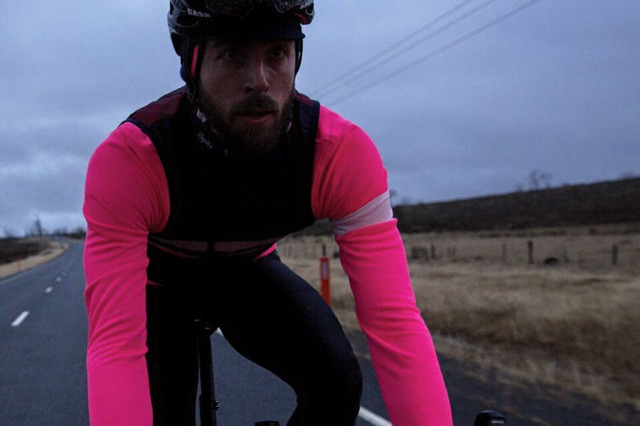 한강 교복이라 불리는 - 자전거 의류 ㄷㄷㄷ | 인스티즈