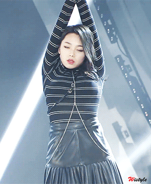 지나가다 마주치면 들고있던 빵 다주고싶게 생김 | 인스티즈