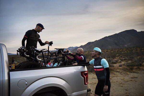 한강 교복이라 불리는 - 자전거 의류 ㄷㄷㄷ | 인스티즈