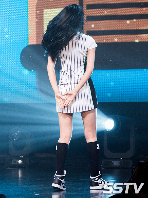 기자가 트와이스 덕후.gif | 인스티즈