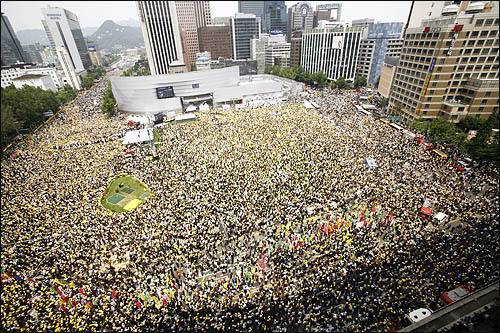 대통령의 눈물 - 2006년 8월 27일 청와대 비공식 오찬 | 인스티즈