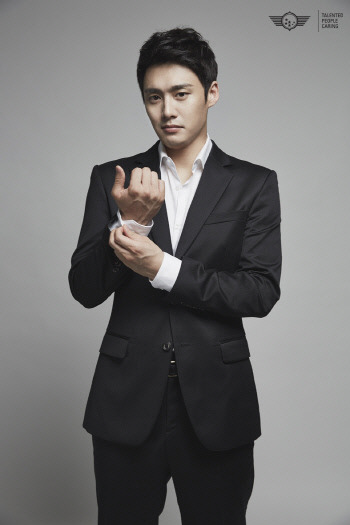 역대 아나운서 역사상 가장 잘생겼다고 평가받는 인물 | 인스티즈