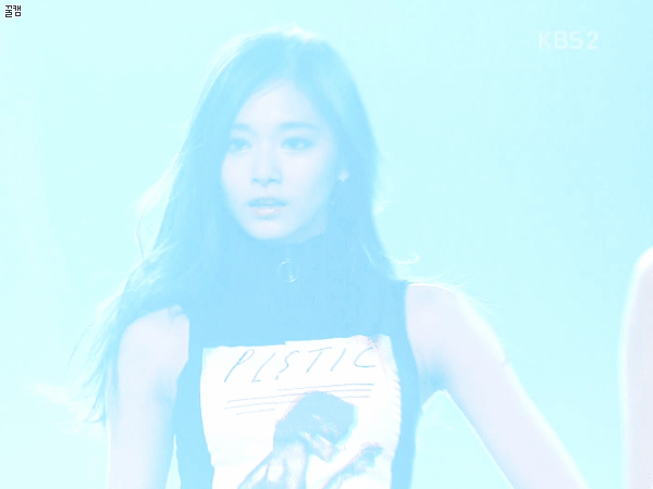 오늘자 쯔위.gif | 인스티즈