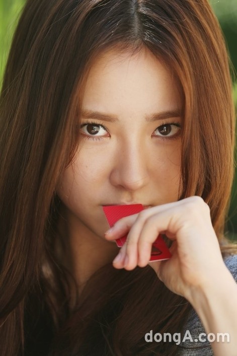 다시 봐도 웃긴 신세경 인터뷰 사진 | 인스티즈