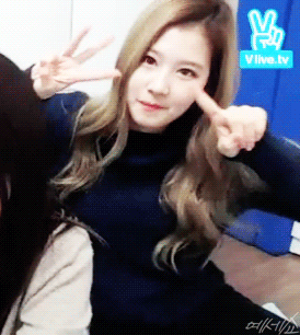 남자들이 전형적으로 좋아할만한 상냥한 여자같은 트와이스 멤버.gif | 인스티즈