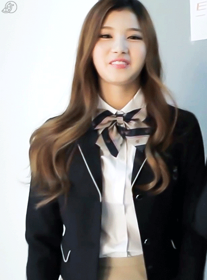 [트와이스] 묘이 미나 & 미나토자키 사나.gif | 인스티즈