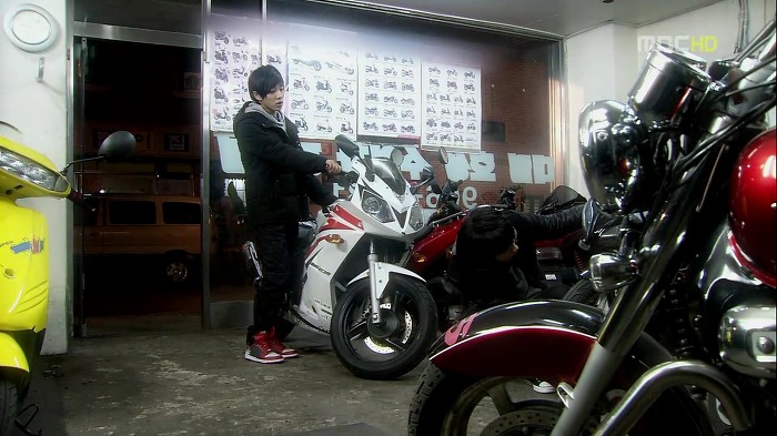 [지붕뚫고하이킥] 질투의 화신 정준혁 (feat.용꼬리용용).jpg | 인스티즈