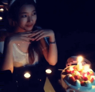 수지 20~23살 생일 .gif | 인스티즈
