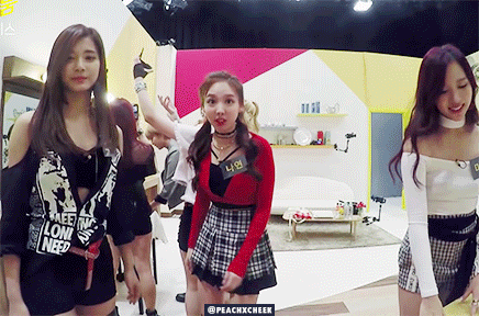 트와이스 미나 짤 투하.....ㅋ | 인스티즈