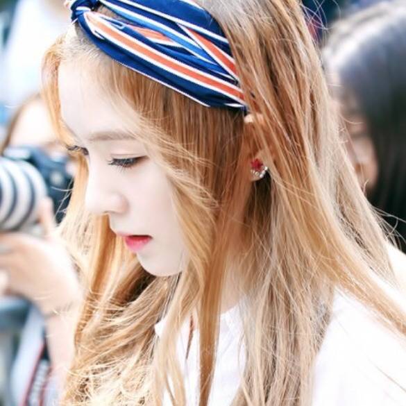 옆태보스 아이린 | 인스티즈