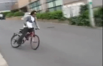 일본의 자전거 드리프트 고수ㄷㄷㄷ | 인스티즈