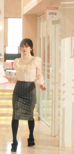 몸매라인 만큼은 자신있다는 장나라.gif | 인스티즈